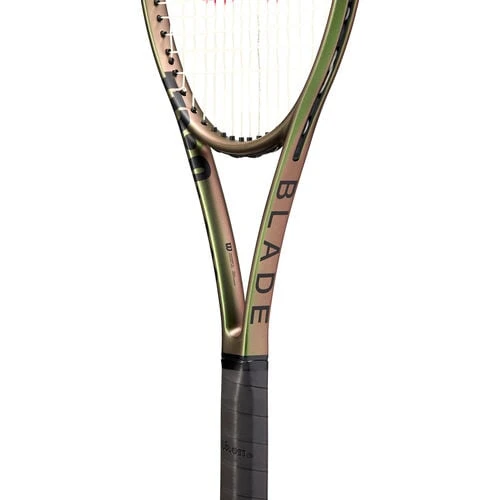 Wilson Blade 98 16X19 V8 Tour Racket 6 Wilson Blade 98 16X19 V8 Tour Racket - Image 6
